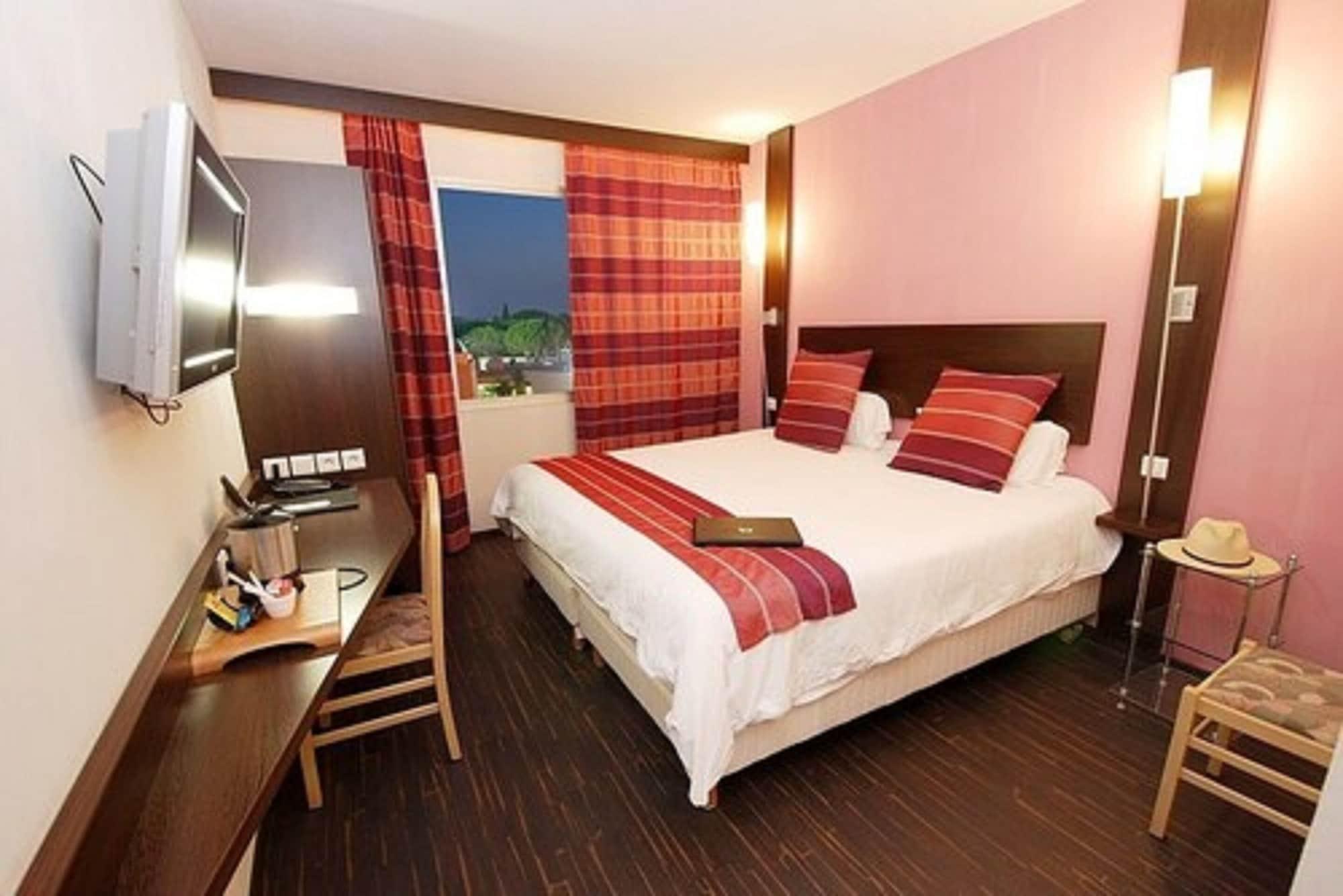 Logis Nimotel Hotel Cosy Ним Экстерьер фото