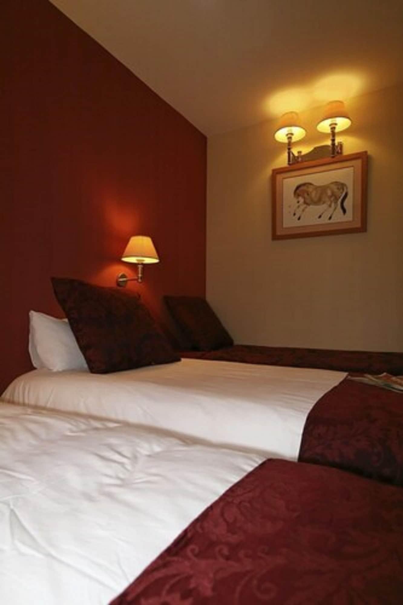Logis Nimotel Hotel Cosy Ним Экстерьер фото