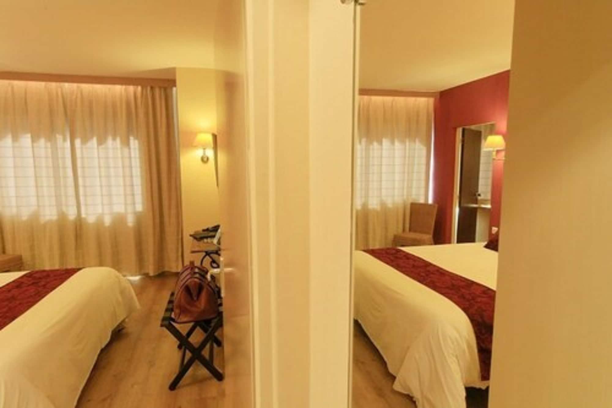 Logis Nimotel Hotel Cosy Ним Экстерьер фото
