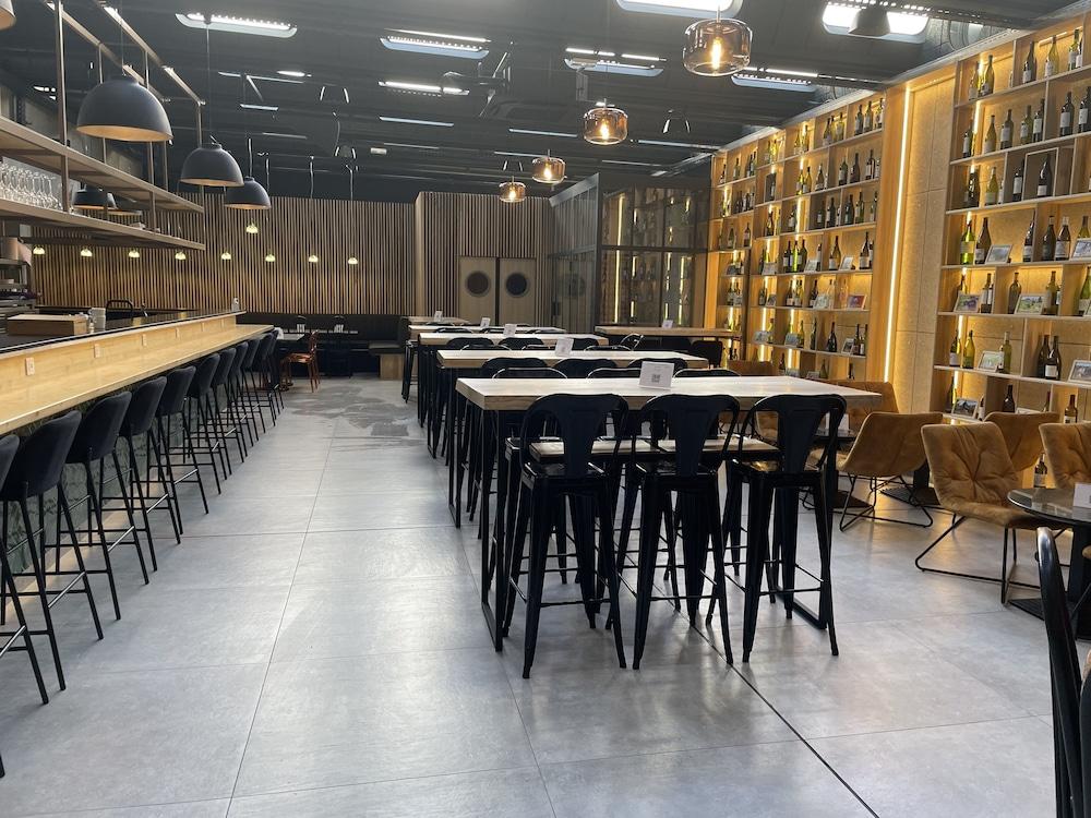 Logis Nimotel Hotel Cosy Ним Экстерьер фото