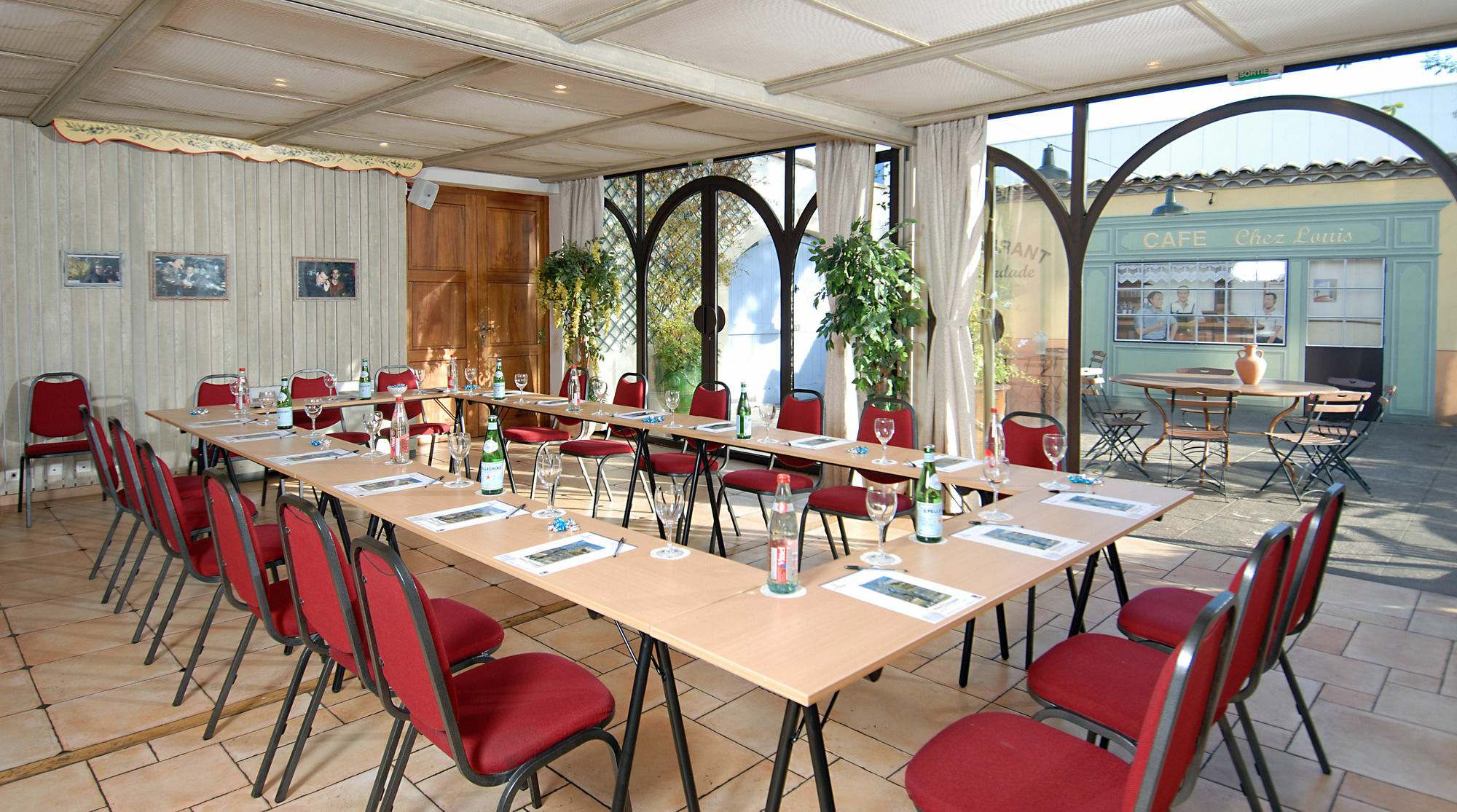 Logis Nimotel Hotel Cosy Ним Экстерьер фото